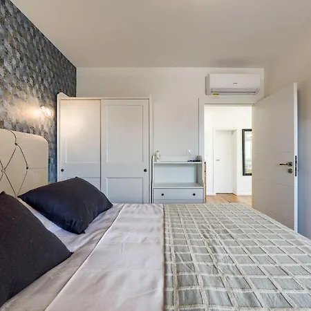 Zadarstar Apartman *